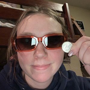 Meet your Posher, Molly